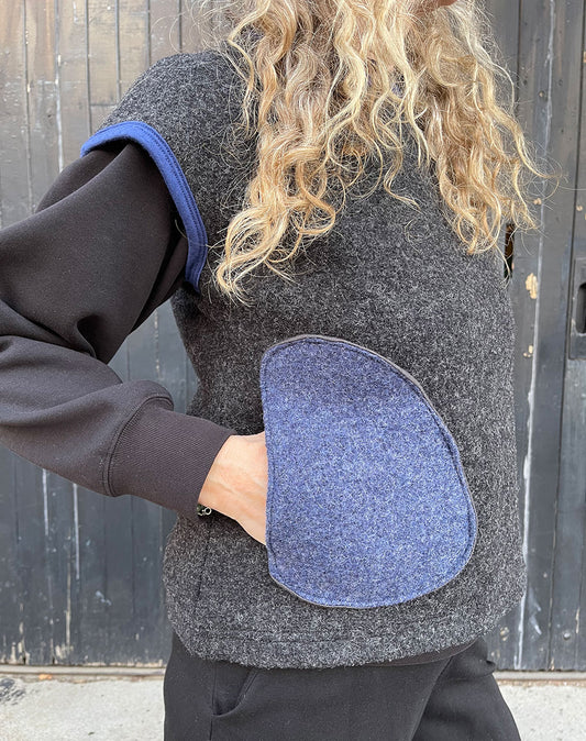 Cocoon Vest Charcoal/Blue