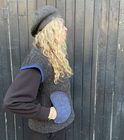 Cocoon Vest Charcoal/Blue