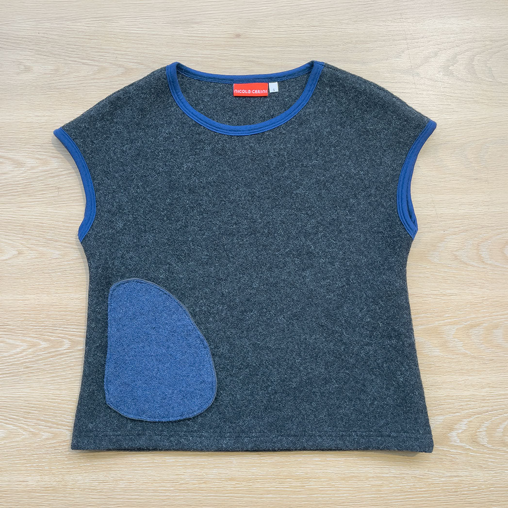 Cocoon Vest Charcoal/Blue