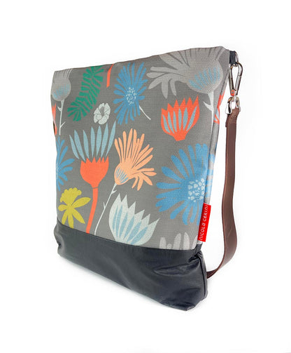 Baw Baw Daisy & Friends Leather Tote